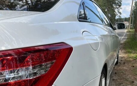 Mercedes-Benz E-Класс, 2012 год, 1 350 000 рублей, 4 фотография