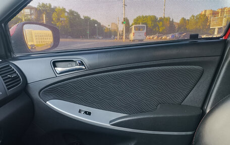 Hyundai Solaris II рестайлинг, 2014 год, 880 000 рублей, 22 фотография