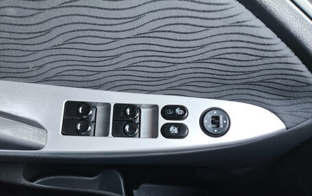Hyundai Solaris II рестайлинг, 2014 год, 880 000 рублей, 23 фотография
