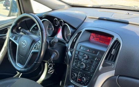 Opel Astra J, 2011 год, 599 999 рублей, 9 фотография