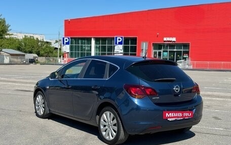 Opel Astra J, 2011 год, 599 999 рублей, 5 фотография