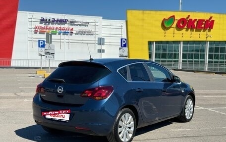 Opel Astra J, 2011 год, 599 999 рублей, 4 фотография