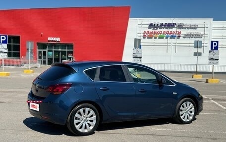 Opel Astra J, 2011 год, 599 999 рублей, 19 фотография