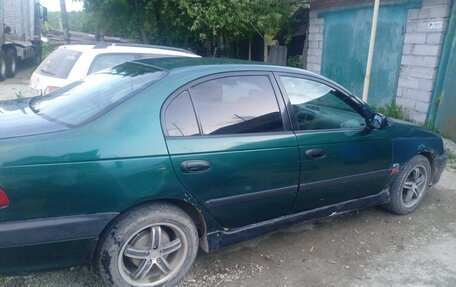 Toyota Avensis III рестайлинг, 1998 год, 230 000 рублей, 2 фотография