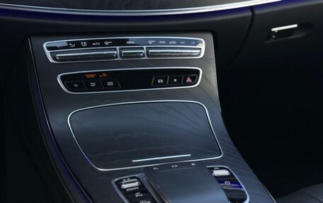 Mercedes-Benz CLS, 2022 год, 5 400 000 рублей, 11 фотография