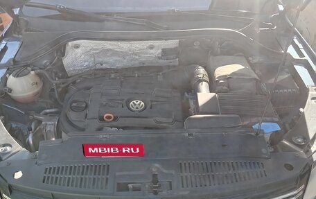 Volkswagen Tiguan I, 2011 год, 755 000 рублей, 2 фотография