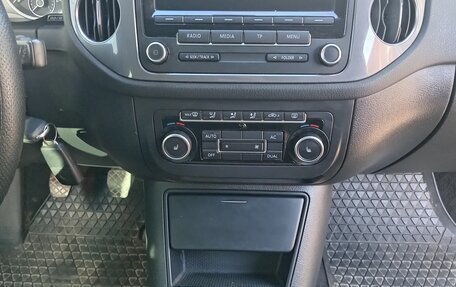 Volkswagen Tiguan I, 2011 год, 755 000 рублей, 5 фотография