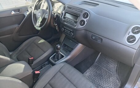 Volkswagen Tiguan I, 2011 год, 755 000 рублей, 12 фотография