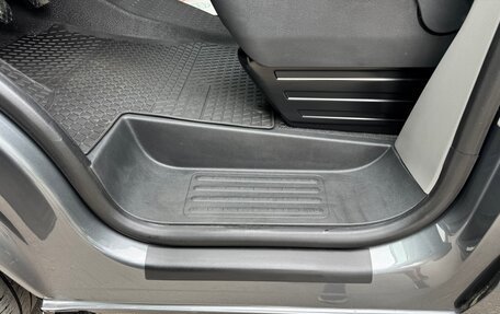 Volkswagen Caravelle T6 рестайлинг, 2020 год, 4 750 000 рублей, 27 фотография