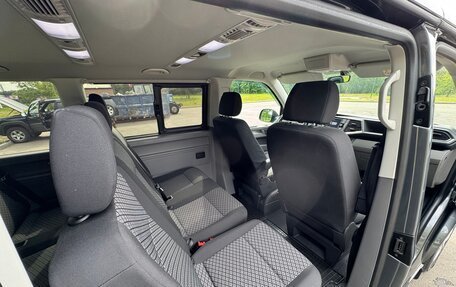 Volkswagen Caravelle T6 рестайлинг, 2020 год, 4 750 000 рублей, 19 фотография