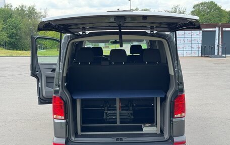 Volkswagen Caravelle T6 рестайлинг, 2020 год, 4 750 000 рублей, 31 фотография