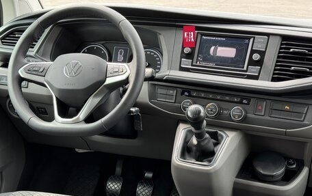 Volkswagen Caravelle T6 рестайлинг, 2020 год, 4 750 000 рублей, 23 фотография