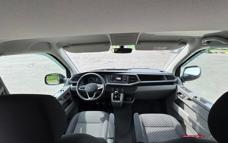 Volkswagen Caravelle T6 рестайлинг, 2020 год, 4 750 000 рублей, 21 фотография