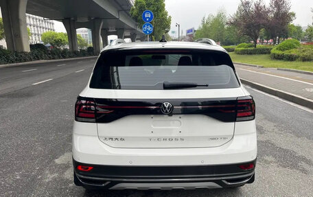 Volkswagen T-Cross I, 2021 год, 1 600 000 рублей, 6 фотография