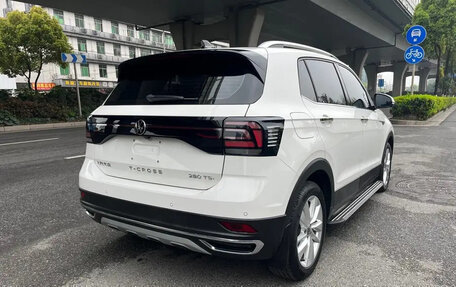 Volkswagen T-Cross I, 2021 год, 1 600 000 рублей, 4 фотография