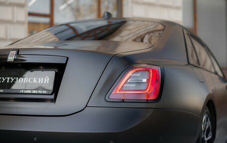 Rolls-Royce Ghost Series II рестайлинг, 2021 год, 30 000 000 рублей, 15 фотография
