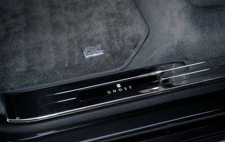 Rolls-Royce Ghost Series II рестайлинг, 2021 год, 30 000 000 рублей, 28 фотография