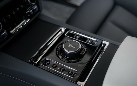 Rolls-Royce Ghost Series II рестайлинг, 2021 год, 30 000 000 рублей, 26 фотография