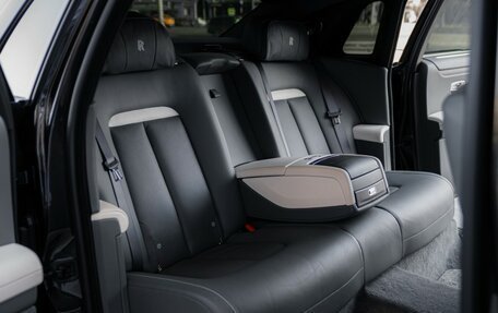 Rolls-Royce Ghost Series II рестайлинг, 2021 год, 30 000 000 рублей, 39 фотография