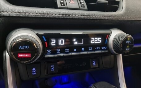 Toyota RAV4, 2022 год, 3 499 000 рублей, 17 фотография