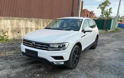 Volkswagen Tiguan II, 2021 год, 1 850 000 рублей, 1 фотография
