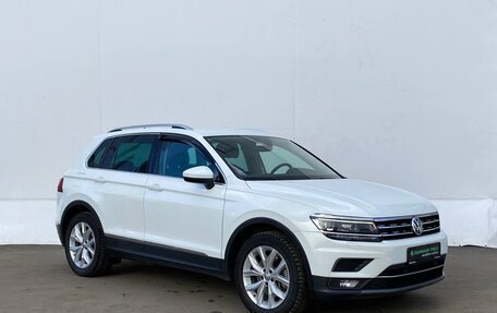 Volkswagen Tiguan II, 2019 год, 2 718 000 рублей, 3 фотография