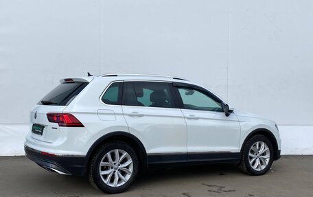 Volkswagen Tiguan II, 2019 год, 2 718 000 рублей, 5 фотография