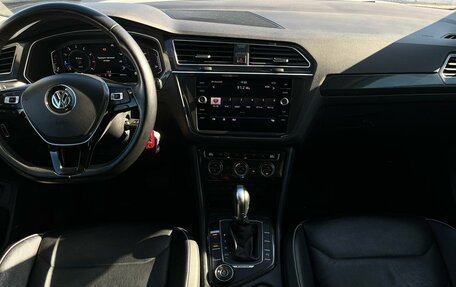 Volkswagen Tiguan II, 2019 год, 2 718 000 рублей, 19 фотография