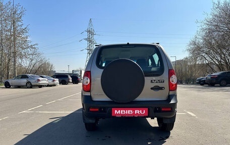 Chevrolet Niva I рестайлинг, 2018 год, 800 000 рублей, 6 фотография