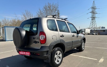Chevrolet Niva I рестайлинг, 2018 год, 800 000 рублей, 7 фотография