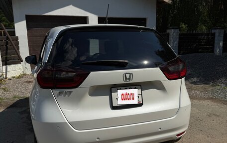 Honda Fit, 2020 год, 1 550 000 рублей, 3 фотография
