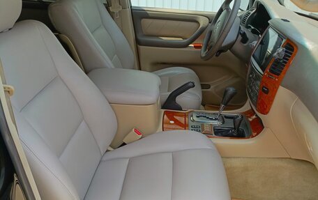 Toyota Land Cruiser 100 рестайлинг 2, 2006 год, 1 650 000 рублей, 5 фотография
