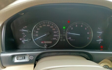 Toyota Land Cruiser 100 рестайлинг 2, 2006 год, 1 650 000 рублей, 2 фотография