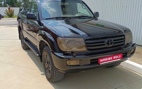 Toyota Land Cruiser 100 рестайлинг 2, 2006 год, 1 650 000 рублей, 11 фотография
