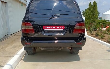 Toyota Land Cruiser 100 рестайлинг 2, 2006 год, 1 650 000 рублей, 8 фотография
