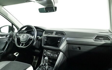 Volkswagen Tiguan II, 2019 год, 2 349 898 рублей, 9 фотография
