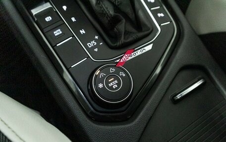 Volkswagen Tiguan II, 2019 год, 2 349 898 рублей, 19 фотография
