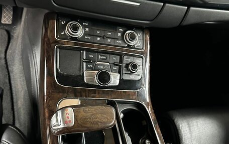 Audi A8, 2011 год, 1 700 000 рублей, 9 фотография