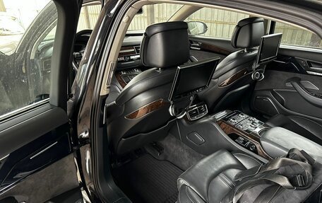Audi A8, 2011 год, 1 700 000 рублей, 7 фотография