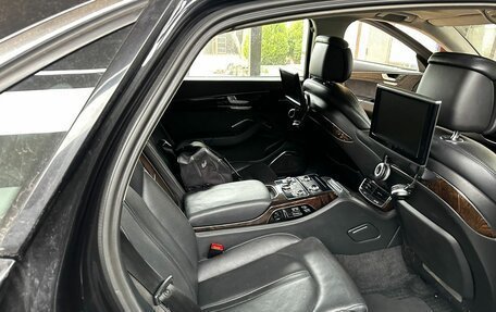 Audi A8, 2011 год, 1 700 000 рублей, 16 фотография