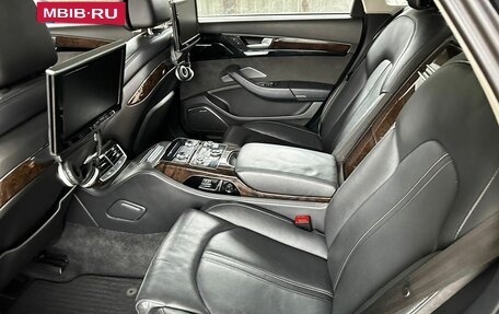 Audi A8, 2011 год, 1 700 000 рублей, 15 фотография