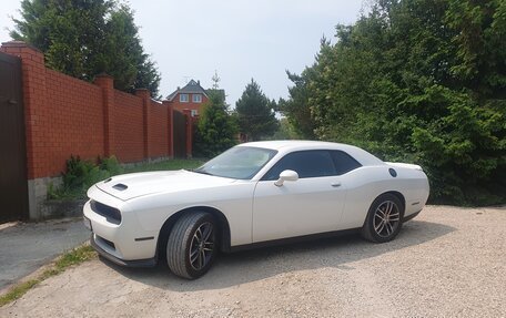 Dodge Challenger III рестайлинг 2, 2020 год, 3 900 000 рублей, 7 фотография