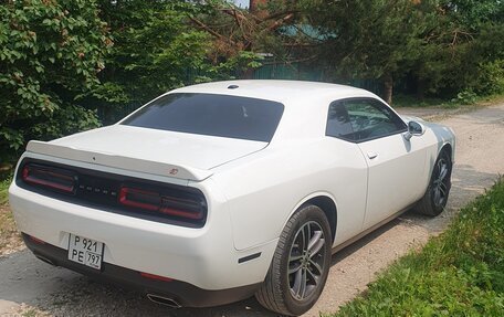 Dodge Challenger III рестайлинг 2, 2020 год, 3 900 000 рублей, 8 фотография