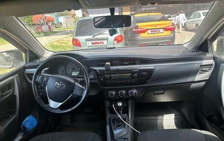 Toyota Corolla, 2015 год, 1 170 000 рублей, 5 фотография