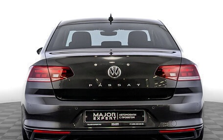 Volkswagen Passat B8 рестайлинг, 2020 год, 2 400 000 рублей, 6 фотография