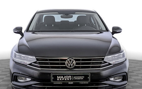 Volkswagen Passat B8 рестайлинг, 2020 год, 2 400 000 рублей, 2 фотография