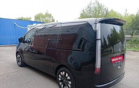Hyundai Staria, 2021 год, 4 940 000 рублей, 2 фотография