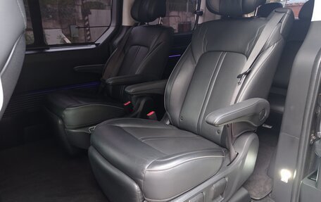 Hyundai Staria, 2021 год, 4 940 000 рублей, 10 фотография