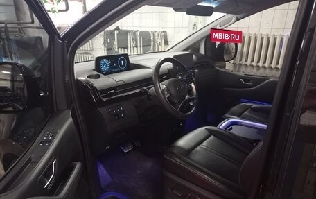 Hyundai Staria, 2021 год, 4 940 000 рублей, 17 фотография
