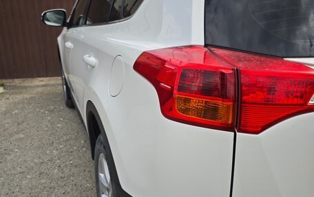 Toyota RAV4, 2013 год, 2 197 000 рублей, 6 фотография